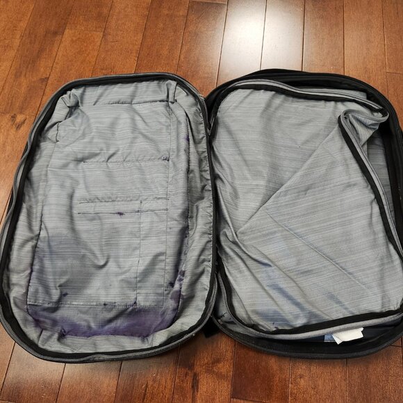 Arcteryx Blade 20 laptop commuter backpack in gray - Picture 6 of 11